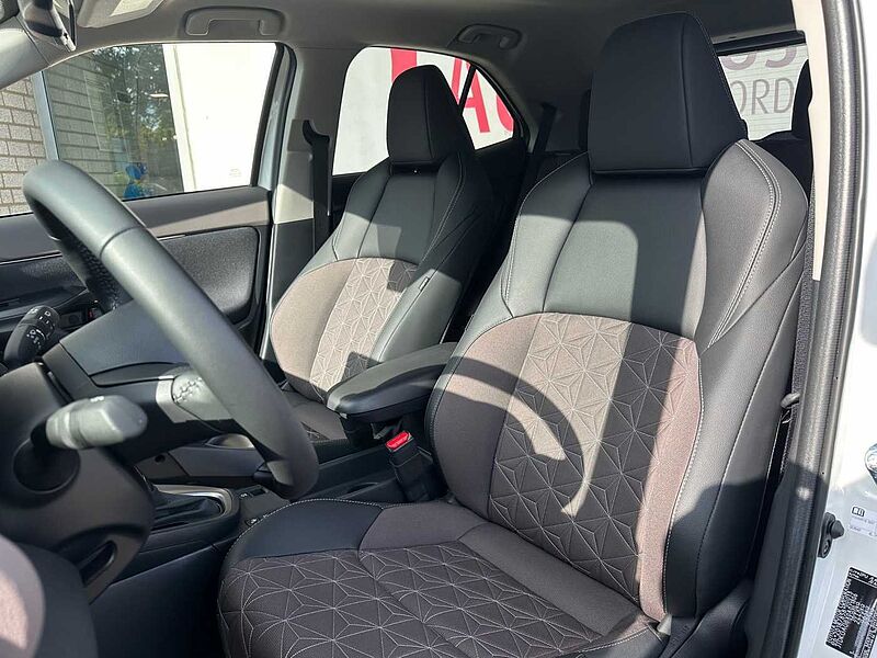 Toyota Yaris Cross 1.5 Hybrid Style Plus - JBL, NAVI, LED, PDC, SH