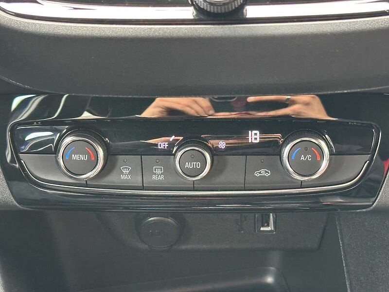 Opel Corsa 1.2 Turbo GS Line - Navi, PDC, LED