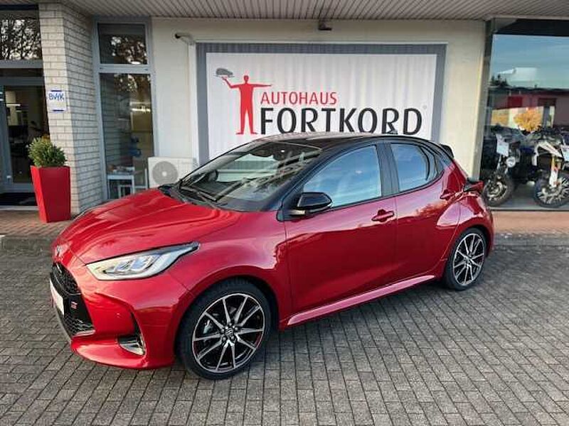 Toyota Yaris Hybrid 1.5 GR SPORT - Navi, JBL, HuD, PDC, SZ