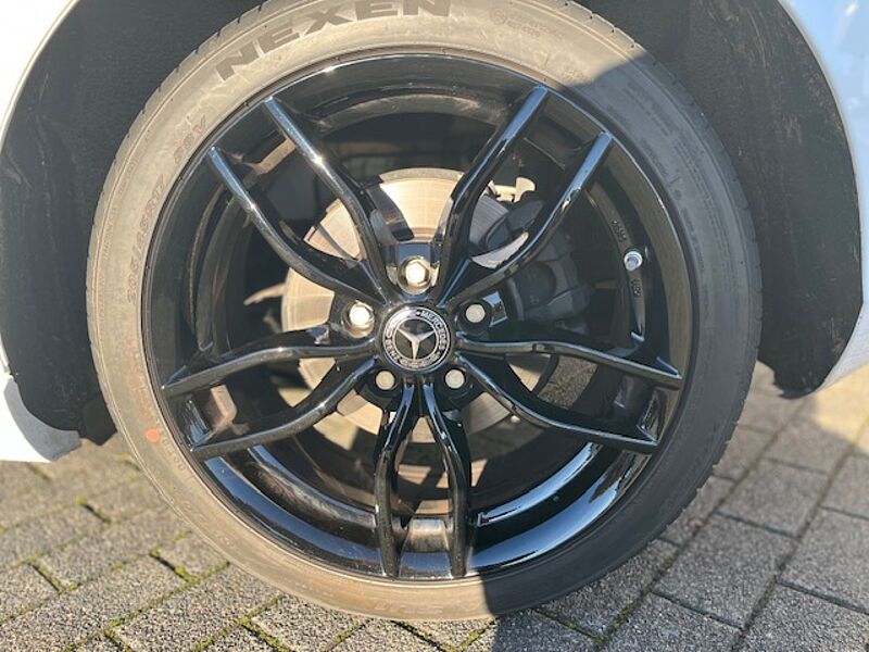 Mercedes-Benz A 200 - Navi, PDC, SHZ, Mult. B.-LED, Alu