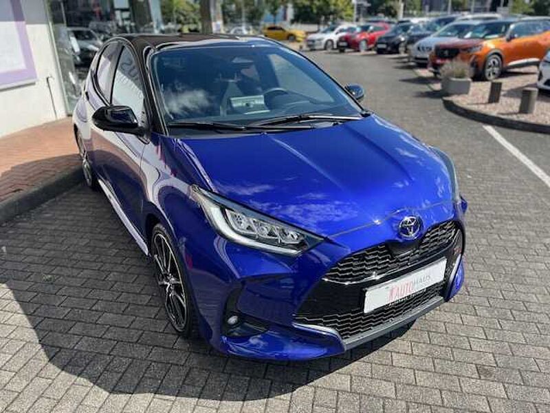 Toyota Yaris Hybrid 1.5 GR SPORT - LED, NAVI, PDC, SZ