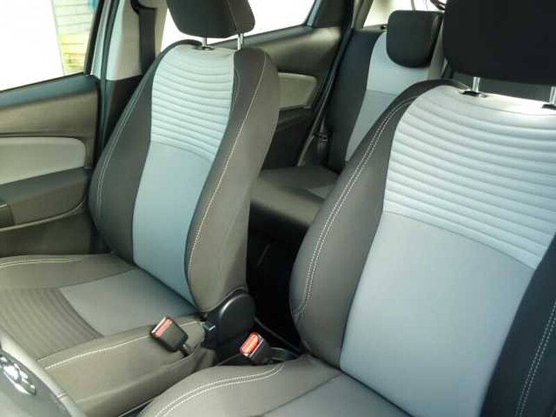 Toyota Yaris Hybrid Team Deutschland - SHZ, CAM,  Alu,  BT