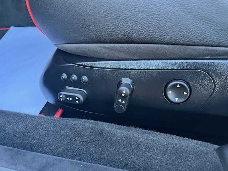 Maserati Quattroporte V Automatik - NAVI, BOSE, SZ, PDC .. . -