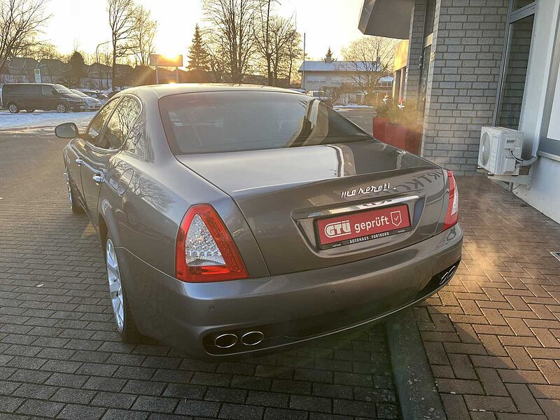 Maserati Quattroporte V Automatik - NAVI, BOSE, SZ, PDC .. . -