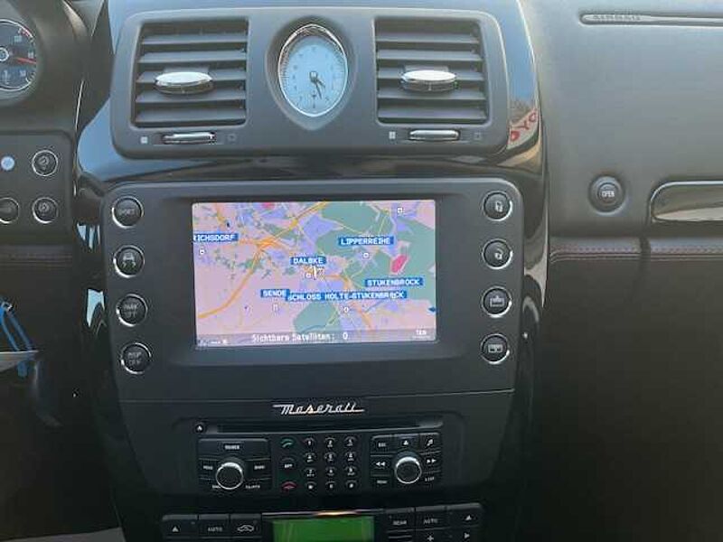 Maserati Quattroporte V Automatik - NAVI, BOSE, SZ, PDC .. . -