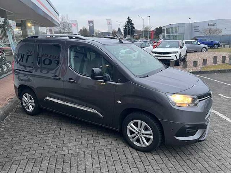 Toyota Proace Verso 1.5 D-4D L1 City Team Deutschland - Pano, Navi