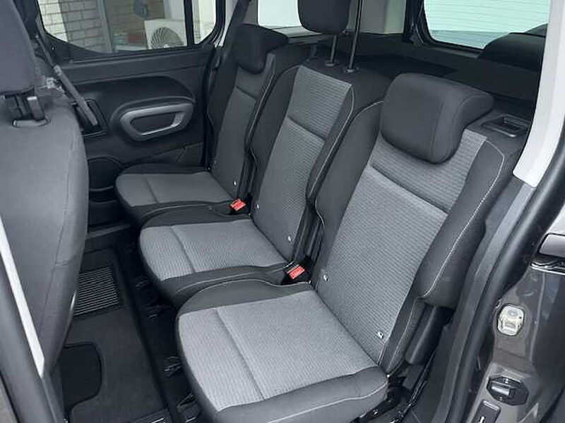 Toyota Proace Verso 1.5 D-4D L1 City Team Deutschland - Pano, Navi