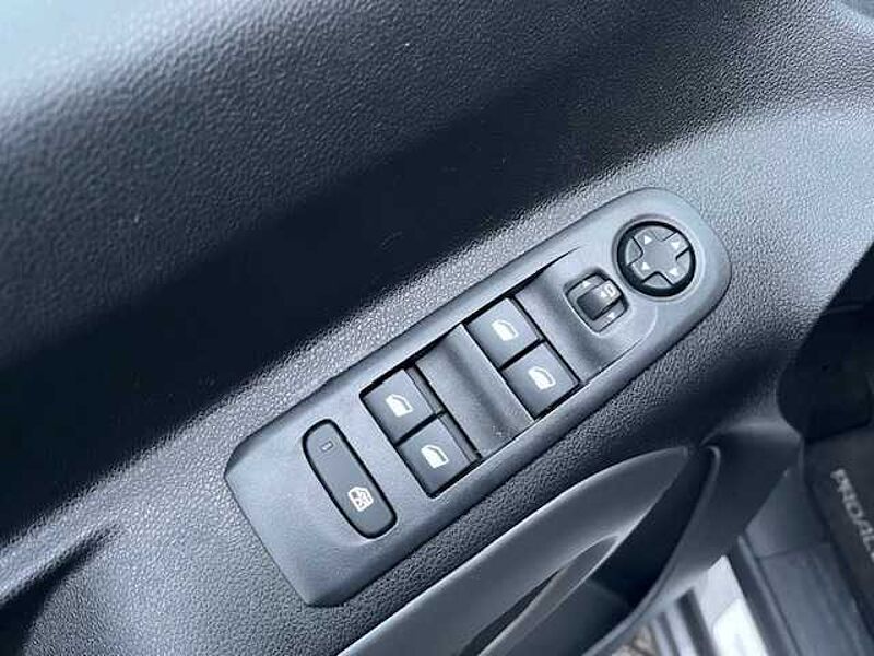 Toyota Proace Verso 1.5 D-4D L1 City Team Deutschland - Pano, Navi