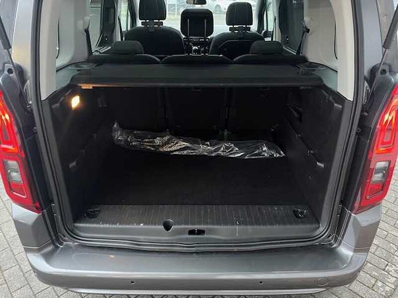 Toyota Proace Verso 1.5 D-4D L1 City Team Deutschland - Pano, Navi