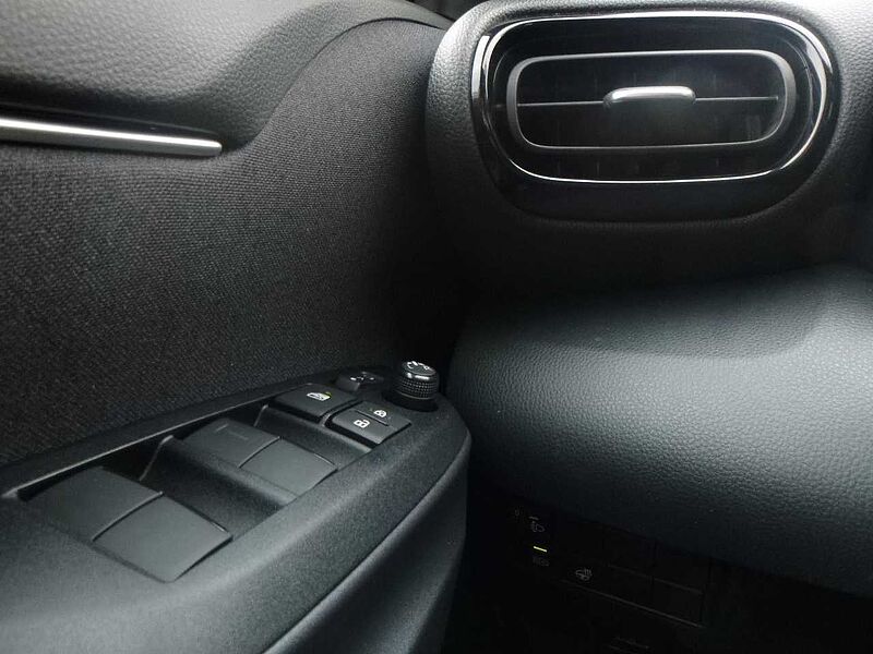 Toyota Yaris 1.5 Hyb. Style Sport- LED, SHZ, Navi