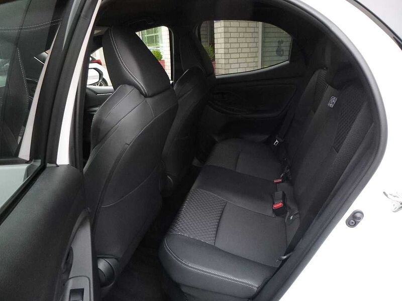 Toyota Yaris 1.5 Hyb. Style Sport- LED, SHZ, Navi