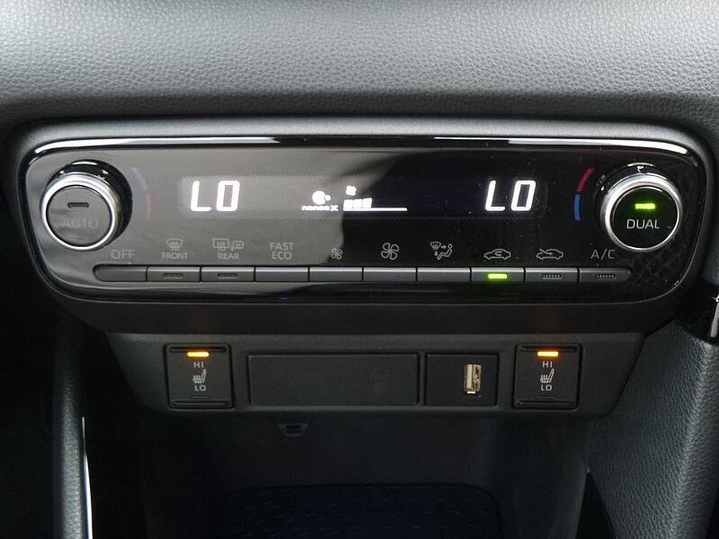 Toyota Yaris 1.5 Hyb. Style Sport- LED, SHZ, Navi