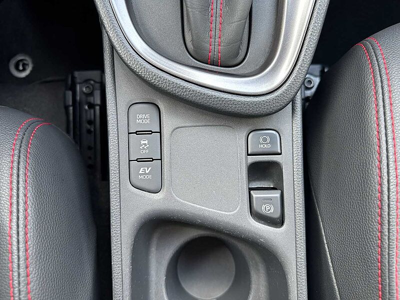 Toyota Yaris Cross 1.5 Hybrid GR Sport - NAVI, HEAD, PANO .. .