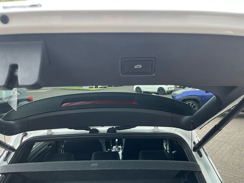 Volkswagen T-Roc 2.0 TSI R-Line - 4MOTION DSG - LED, TLeder