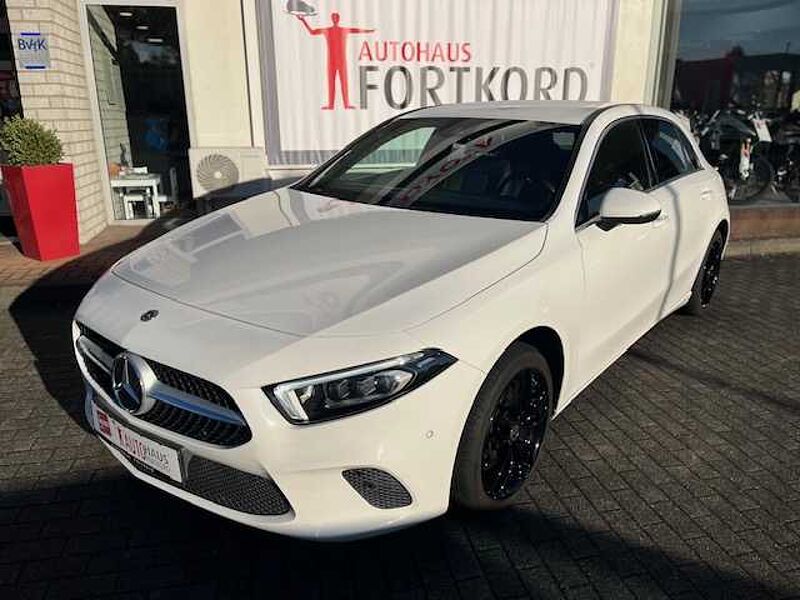 Mercedes-Benz A 200 - Navi, PDC, SHZ, Mult. B.-LED, Alu