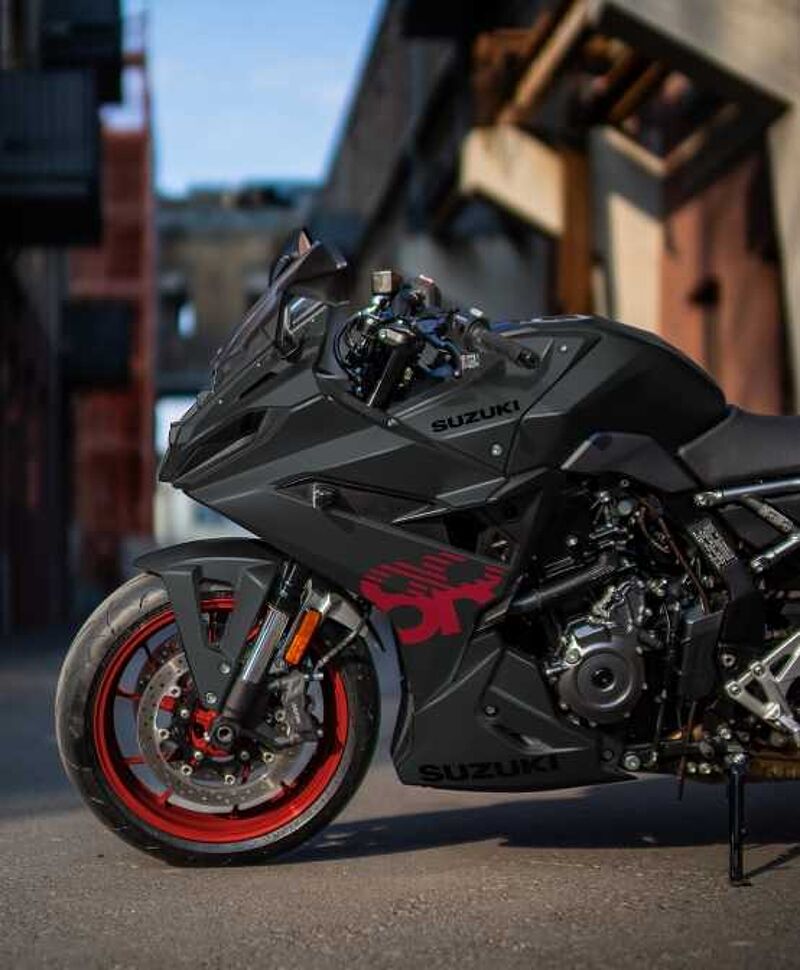 Suzuki GSX-8R Power Edition Akrapovic, LED, ABS - MY 26