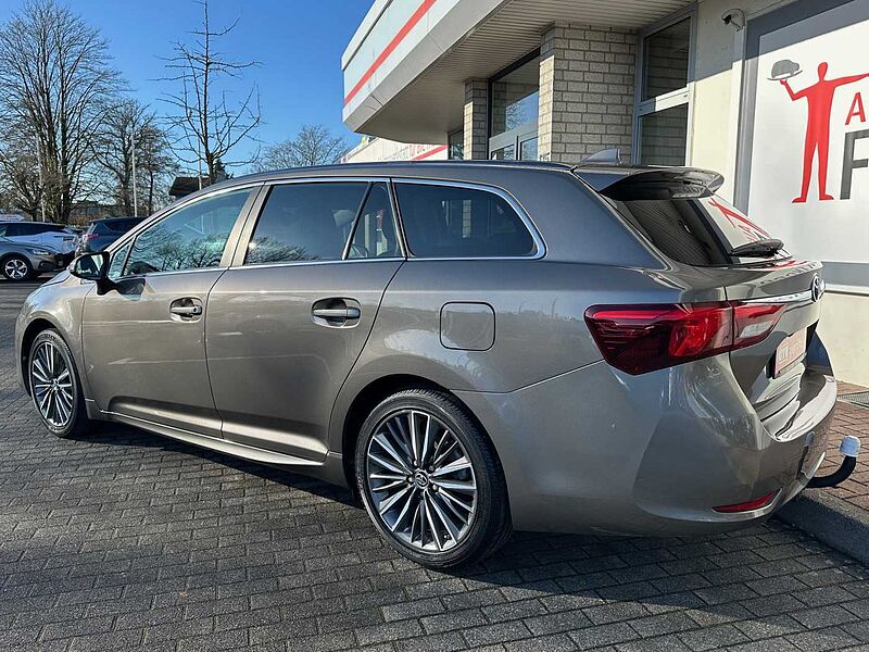 Toyota Avensis Touring Sports 1.8 - Navi, Standhz. , AHK, Leder, LED, SHZ, BT-FSA