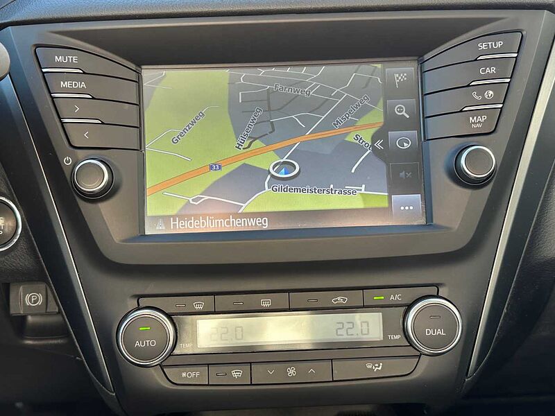 Toyota Avensis Touring Sports TD 1.8 - Navi, AHK, LED, SZ