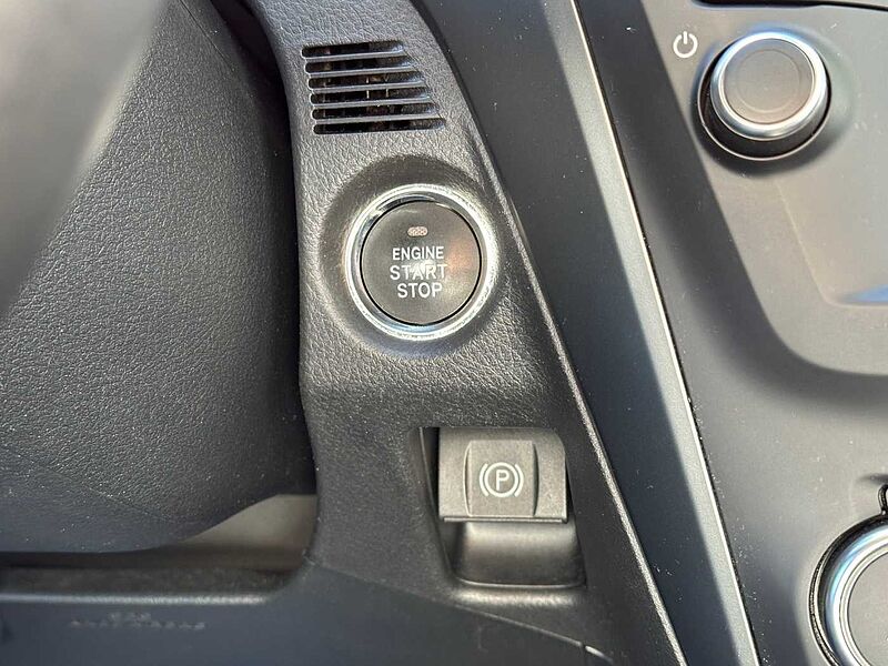 Toyota Avensis Touring Sports TD 1.8 - Navi, AHK, LED, SZ