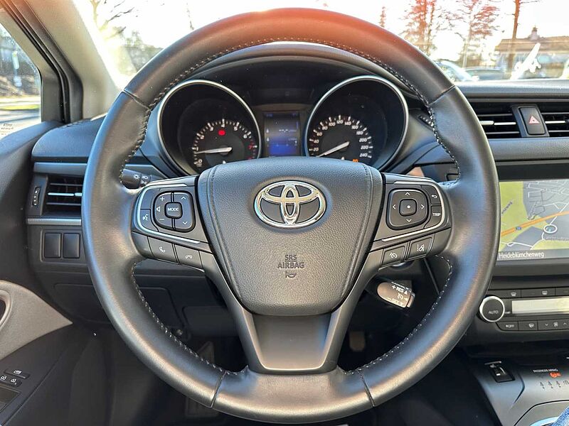 Toyota Avensis Touring Sports TD 1.8 - Navi, AHK, LED, SZ