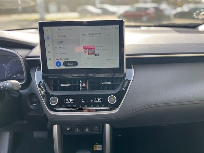 Toyota Corolla Cross 1.8 Hybrid Style - NAVI, LENKHZ, LED, PDC, SZ. ..