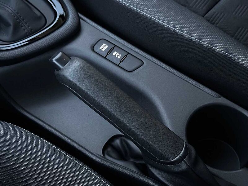 Toyota Yaris 1.5 Automatik Style Selection  - LED, Navi, SZ