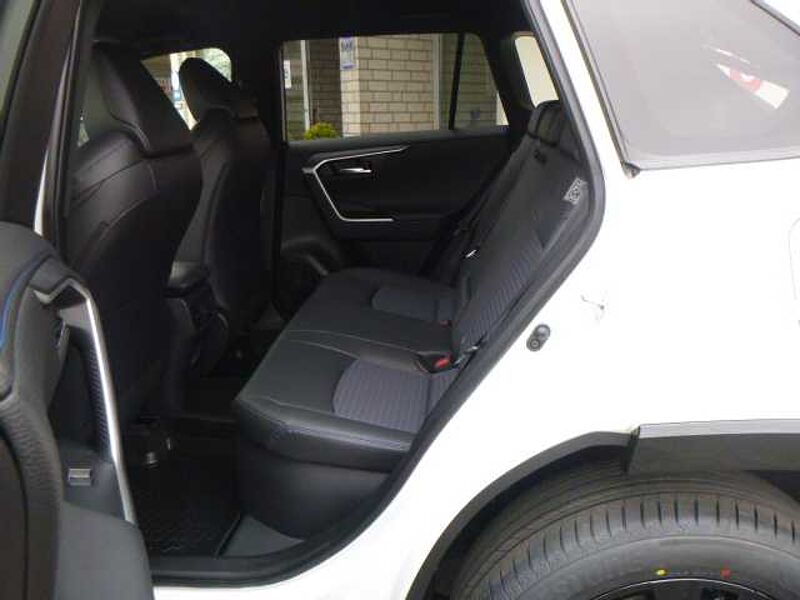 Toyota RAV4 Hybrid Style AWD 4x4 - AHK, LED, BT, Navi, PDC