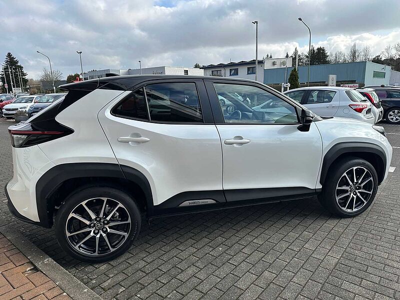 Toyota Yaris Cross 1.5 Hybrid GR Sport - NAVI, HEAD, PANO .. .