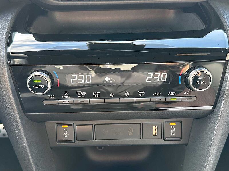 Toyota Yaris Cross 1.5 Hybrid GR Sport - NAVI, HEAD, PANO .. .