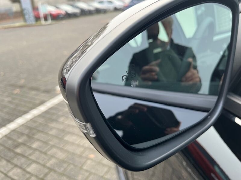 Opel Corsa 1.2T GS Black Edition - Autom. - Massage, Navi, SZ, LED, TL, PDC