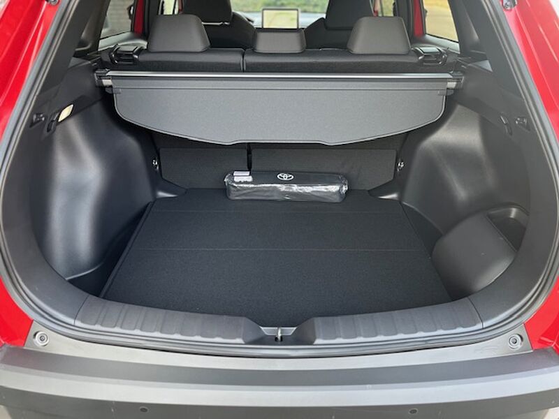 Toyota Corolla Cross 2.0 Hybrid Style - Facelift - NAVI, LED, PDC