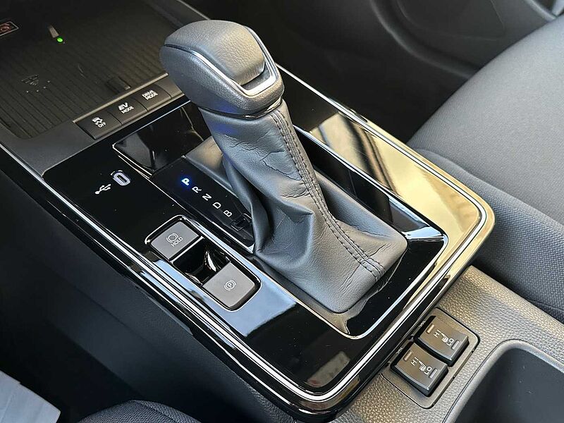 Toyota Corolla Cross 2.0 Hybrid Style - Facelift - NAVI, LED, PDC