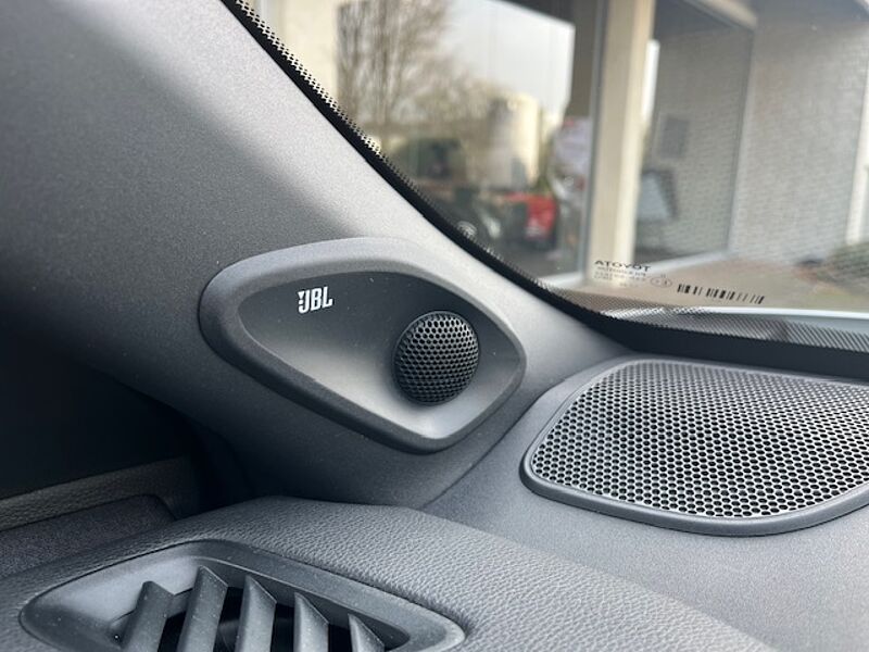 Toyota Yaris Cross 1.5 Hybrid GR Sport - HEAD. , JBL, elektr. Heckkl. , LED .. .