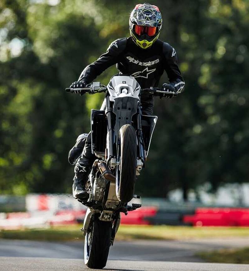 Suzuki DR-Z4SM - LED, LCD, ABS .. . - MY 26 -