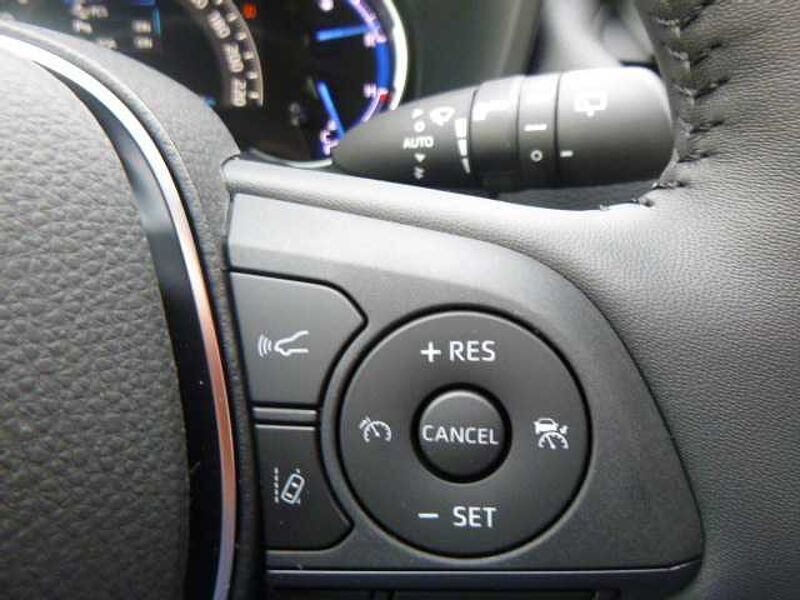 Toyota RAV4 Hybrid Style AWD 4x4 - AHK, LED, BT, Navi, PDC