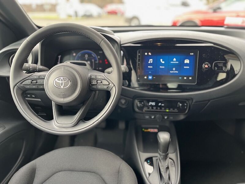 Toyota Aygo X Hybrid - Comfort - Automatik - Navi, LED
