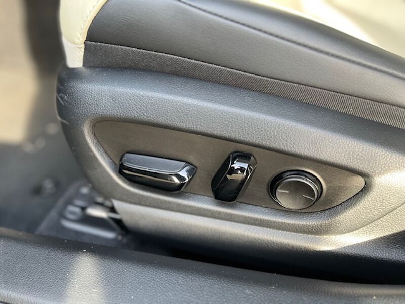 Lexus ES 300h Executive Line - LED, Pano, Leder