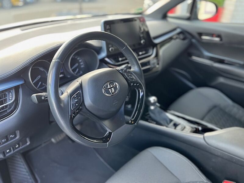 Toyota C-HR Hybrid 2.0 Team Deutschland - LED, SZ, Navi, IPC