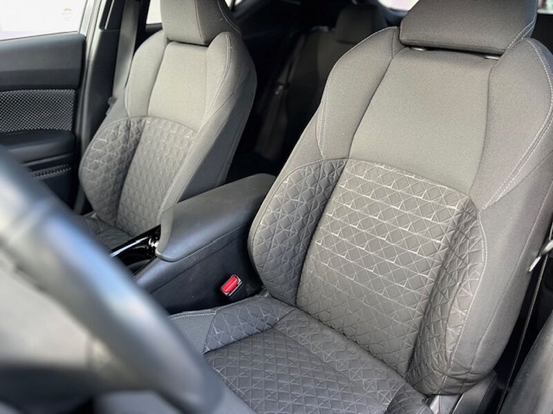 Toyota C-HR Hybrid 2.0 Team Deutschland - LED, SZ, Navi, IPC