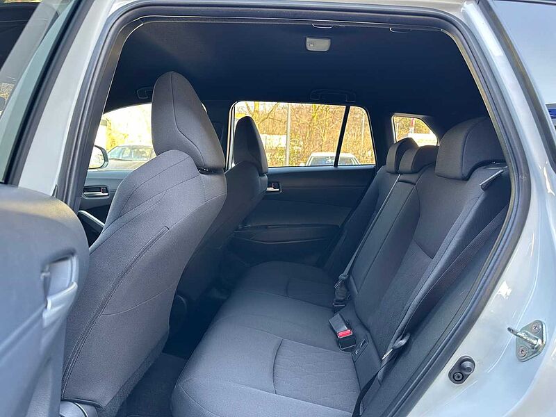 Toyota Corolla Cross 1.8 Hybrid Style - NAVI, LENKHZ, LED, PDC, SZ. ..