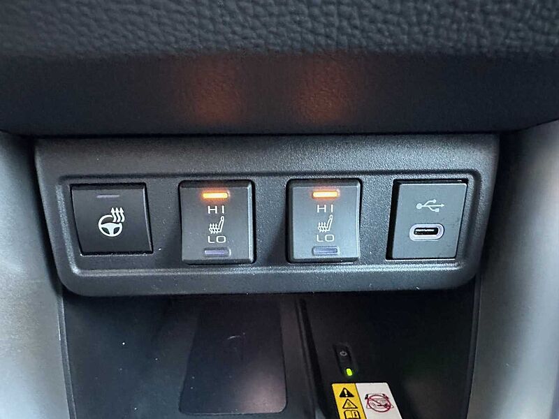 Toyota Corolla Cross 1.8 Hybrid Style - NAVI, LENKHZ, LED, PDC, SZ. ..