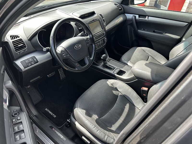 Kia Sorento 2.2 CRDi AWD Aut. Platin. Edition - AHK  Pano