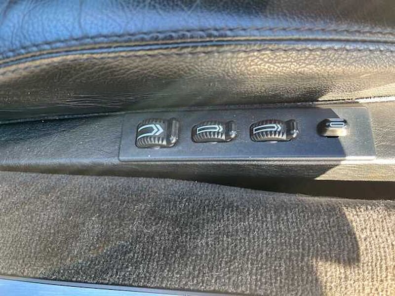 Mercedes-Benz SL 320 - excellenter Pflegezustand - 1 Hd.