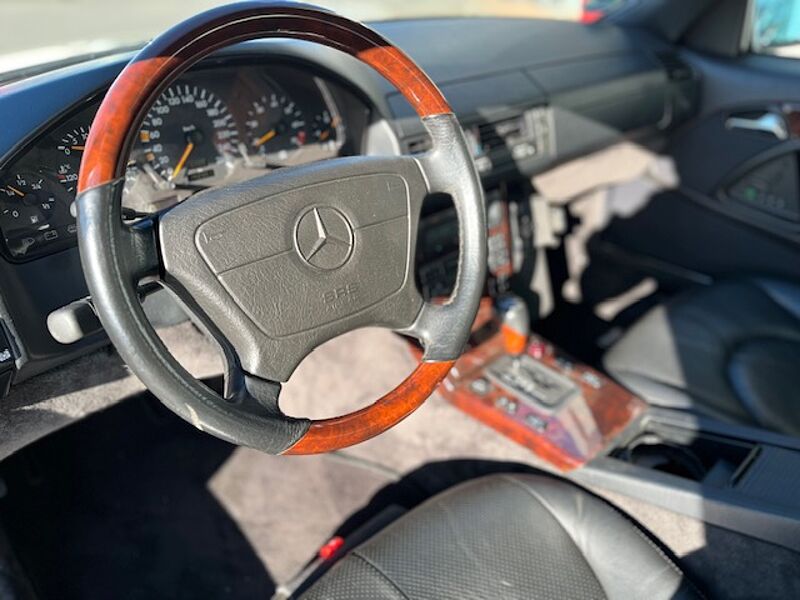 Mercedes-Benz SL 320 - excellenter Pflegezustand - 1 Hd.