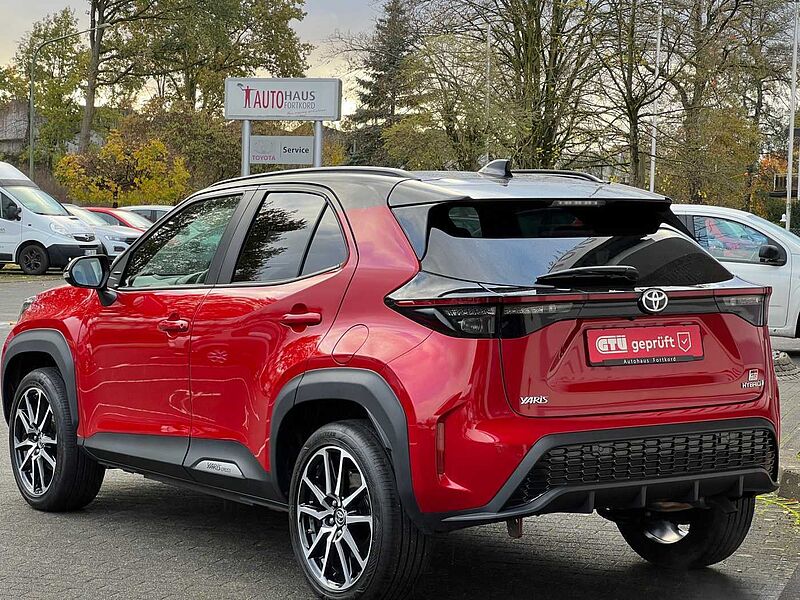 Toyota Yaris Cross 1.5 GR Sport Hybrid - LED, Navi, el. Heckkl. , SZ