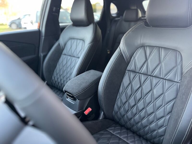 Nissan Qashqai 1.3MHEV Tekna Plus+ XTronic - Facelift Pano, Bose, 20'