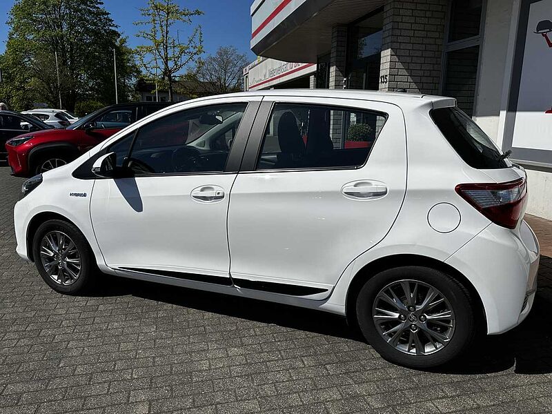 Toyota Yaris 1.5 Hybrid Comfort - Standhzg. , SHZ, CAM. .. . -