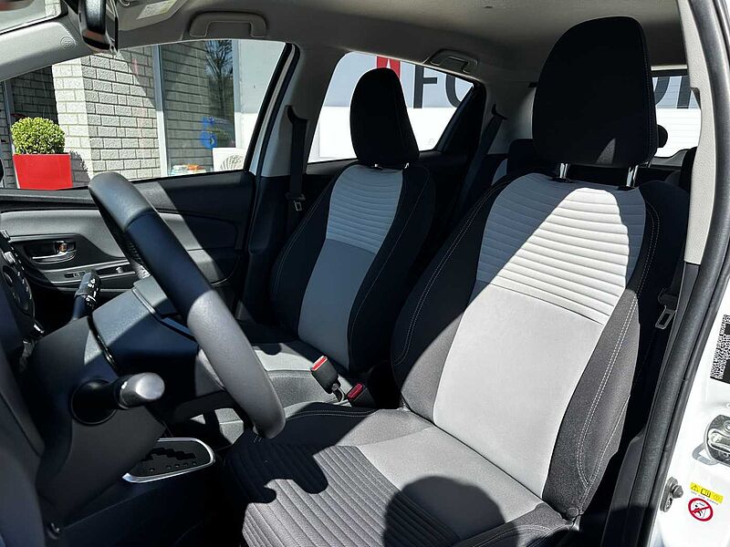 Toyota Yaris 1.5 Hybrid Comfort - Standhzg. , SHZ, CAM. .. . -
