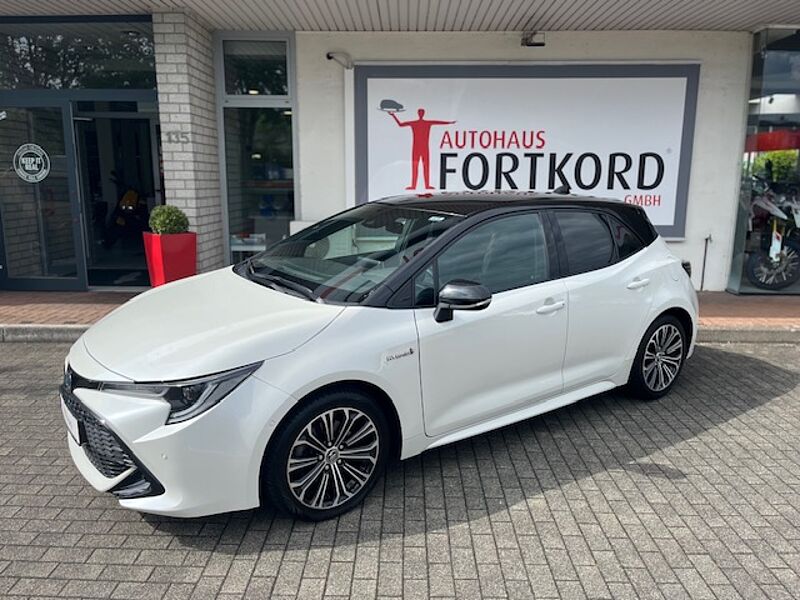 Toyota Corolla 2.0 Hybrid Style - Navi, PDC, LED