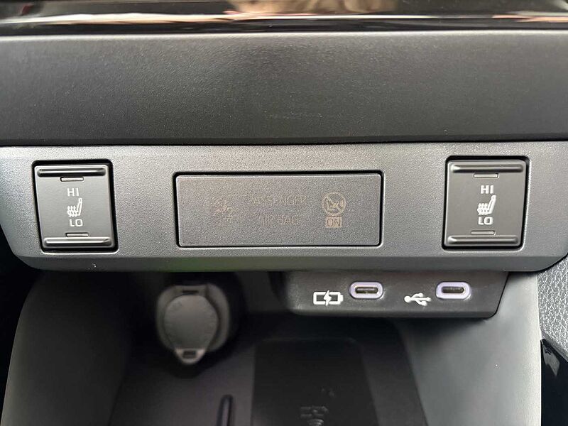 Toyota Yaris Style - 1.5 Hybrid - Navi, KEYLESS, SHZ.
